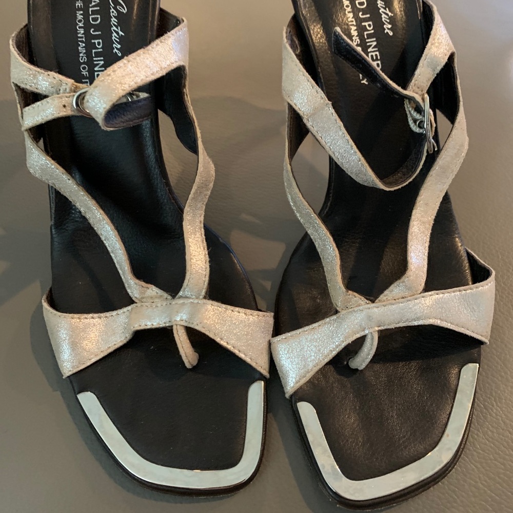 Donald J Pliner Sandals - Picture 3 of 12